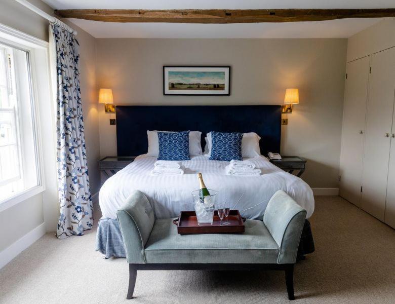 The Bell Inn Hotel リンドハースト エクステリア 写真
