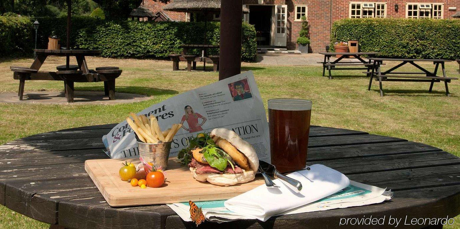 The Bell Inn Hotel リンドハースト エクステリア 写真