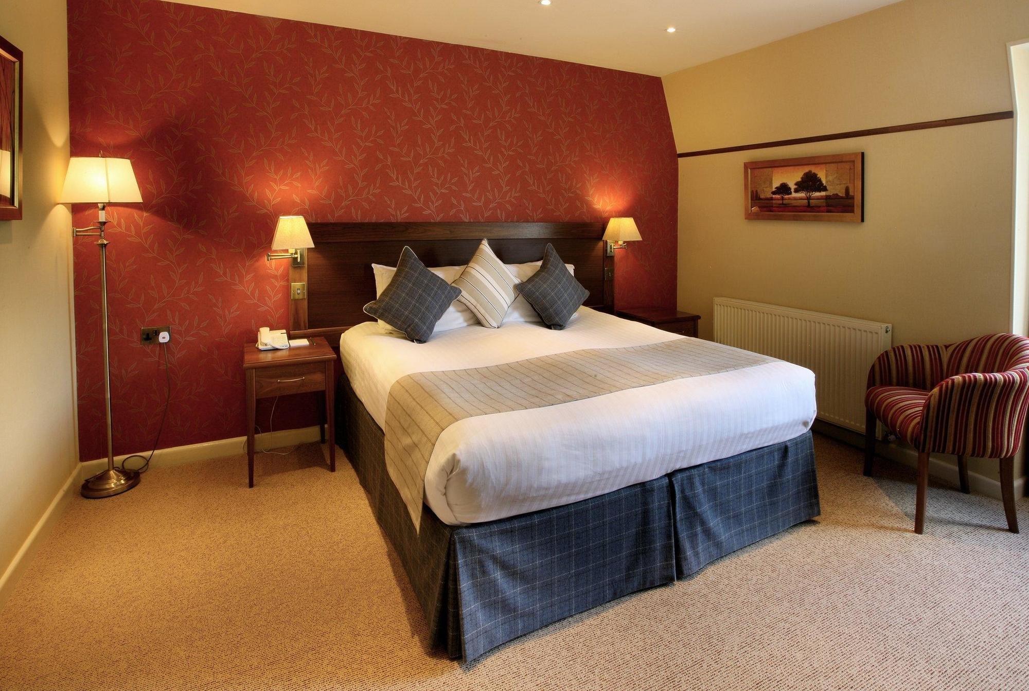 The Bell Inn Hotel リンドハースト エクステリア 写真
